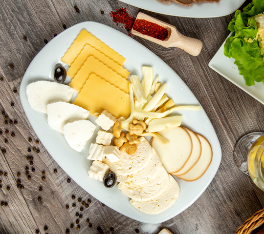 CHEESE PLATE – Serves 10